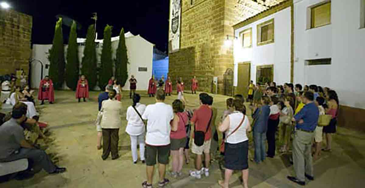 Descubrir Alcázar de San Juan a través de sus rutas nocturnas