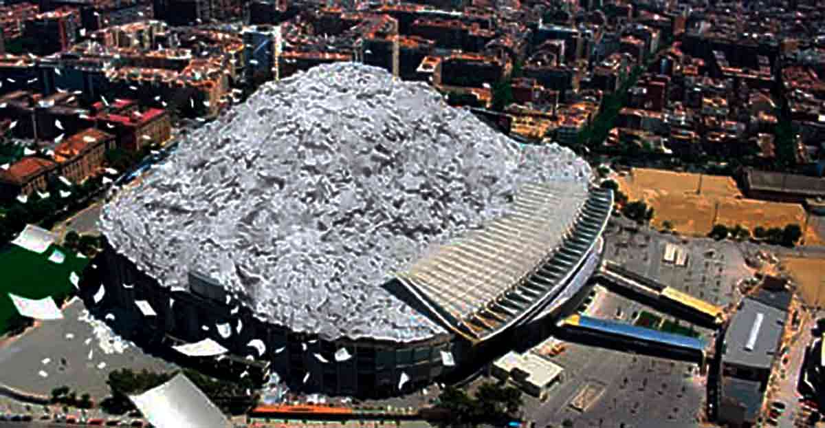 El Camp Nou se llenaría tres veces al año con papel de las impresiones