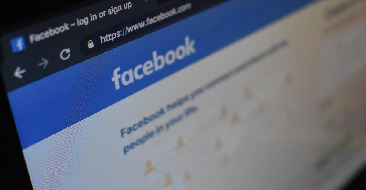 Facebook pide a sus usuario que configuren la privacidad de sus cuentas