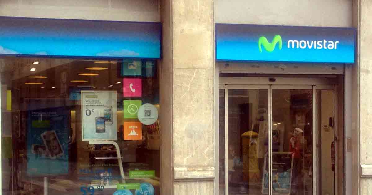 Movistar aplica una comisión por cobrar las facturas en ventanilla