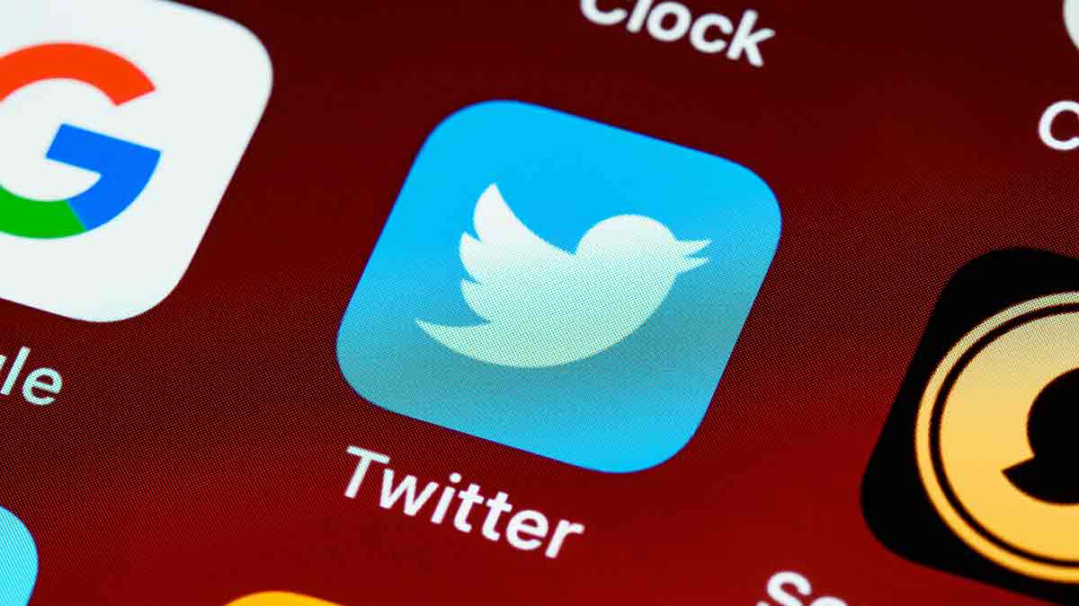 Facebook y Twitter ya son fuentes de información para los periodistas
