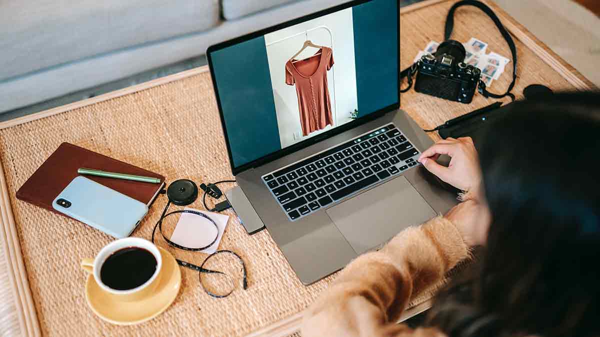 Las marcas de ropa en Internet: el final de las colas en la caja
