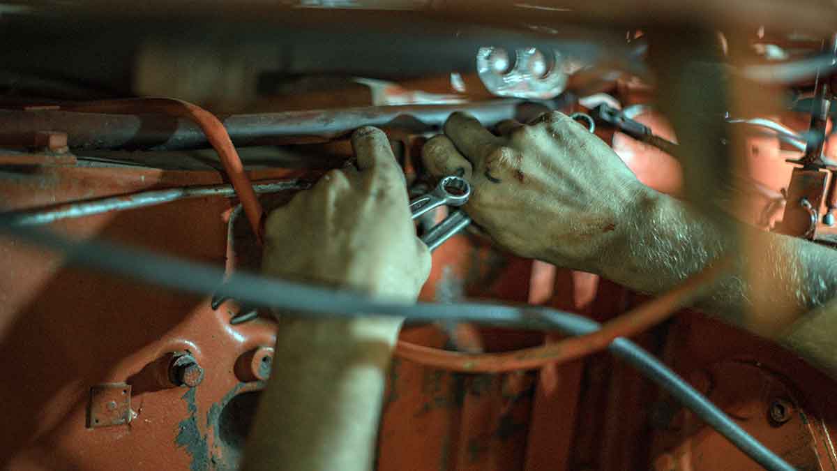 La crisis dispara las reparaciones de coches viejos