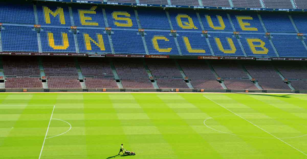 Los socios del Barcelona pagan una media de 16 euros por partido por los 24 que pagan los del Real Madrid