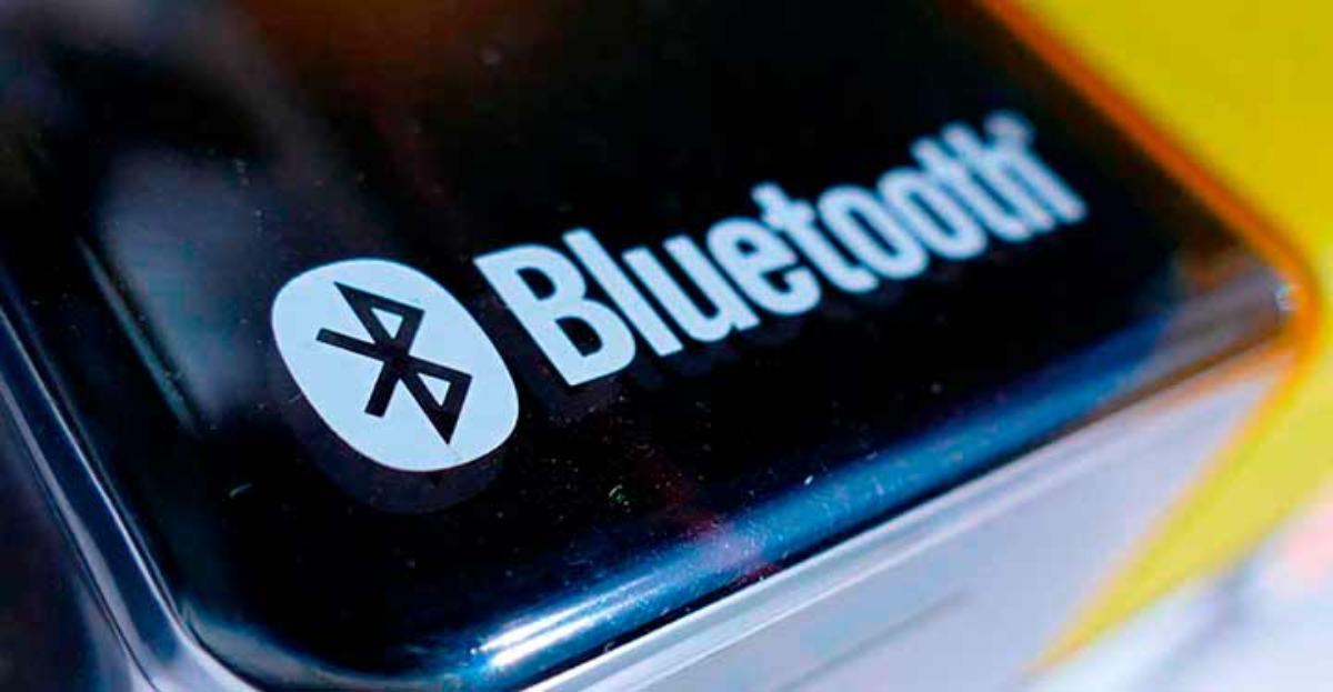 Sí, por Bluetooth también hay riesgos como bluejacking, car whisperer y bluebugging