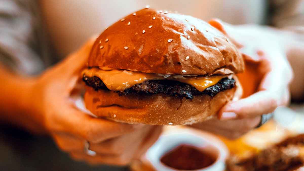 Qué es y cómo hacer una SMASH BURGER, la hamburguesa de moda - Carnicería  de Madrid