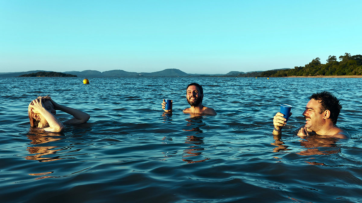 Lo que los expertos recomiendan que no hagas ni en playas ni en piscinas