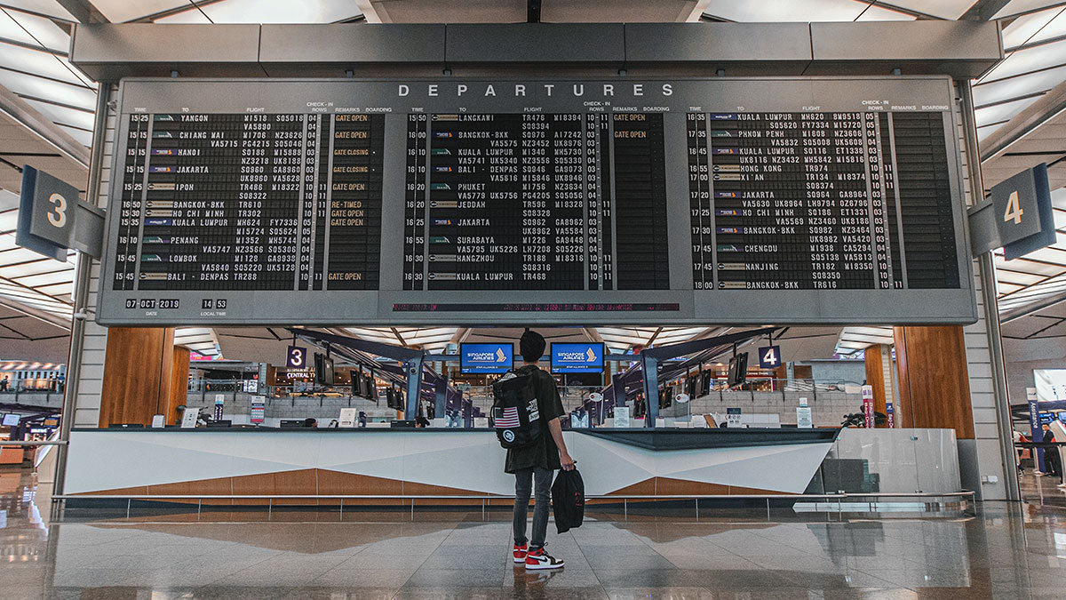 Qué hacer si cancelan un vuelo justo antes de viajar