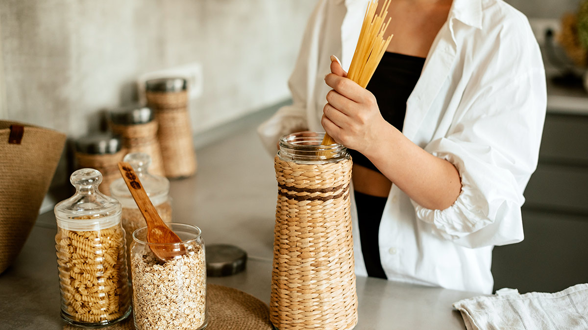 Los alimentos no perecederos que aguantan mucho tiempo en la despensa sin ponerse malos