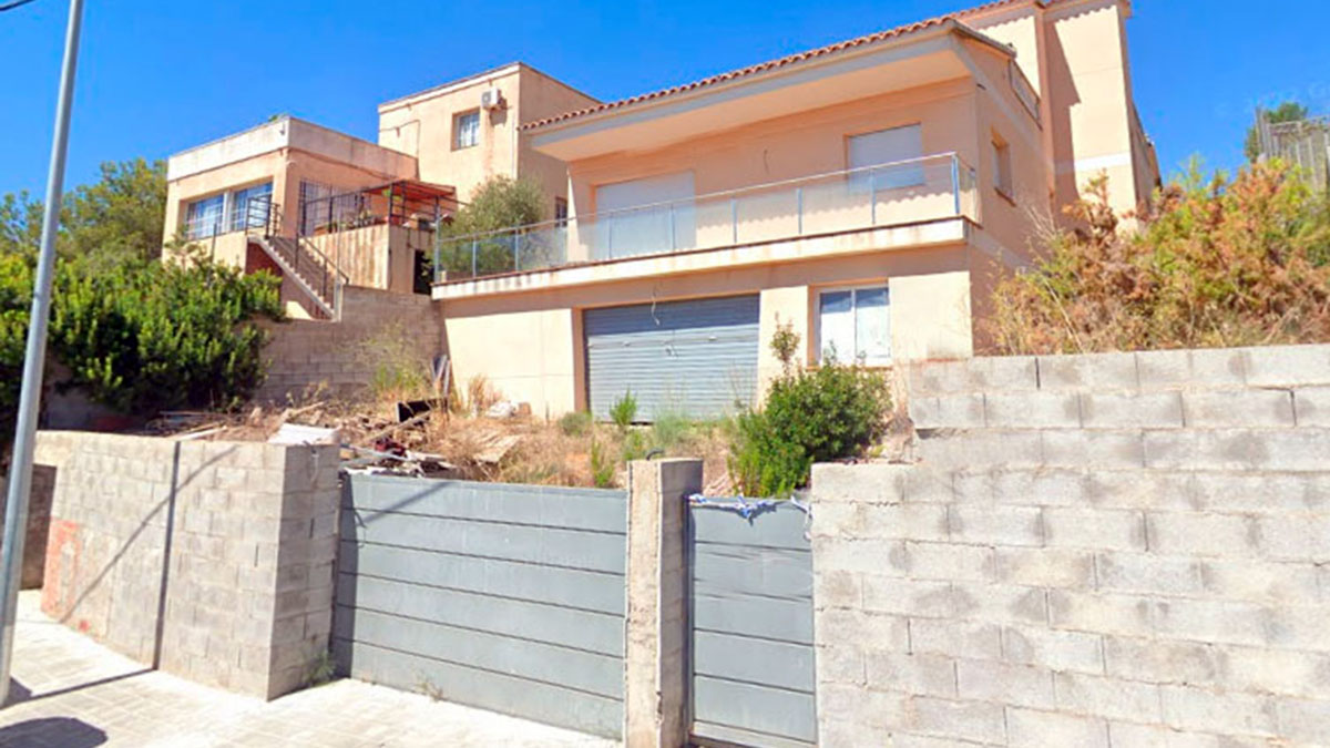 Holapisos vende 78 casas en Tarragona a partir de 16.000 euros