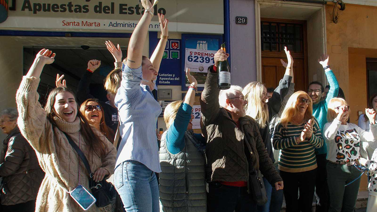 Celebración premio Lotería de Navidad