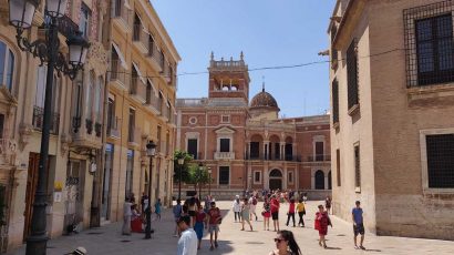 Calle del centro histórico de Valencia.