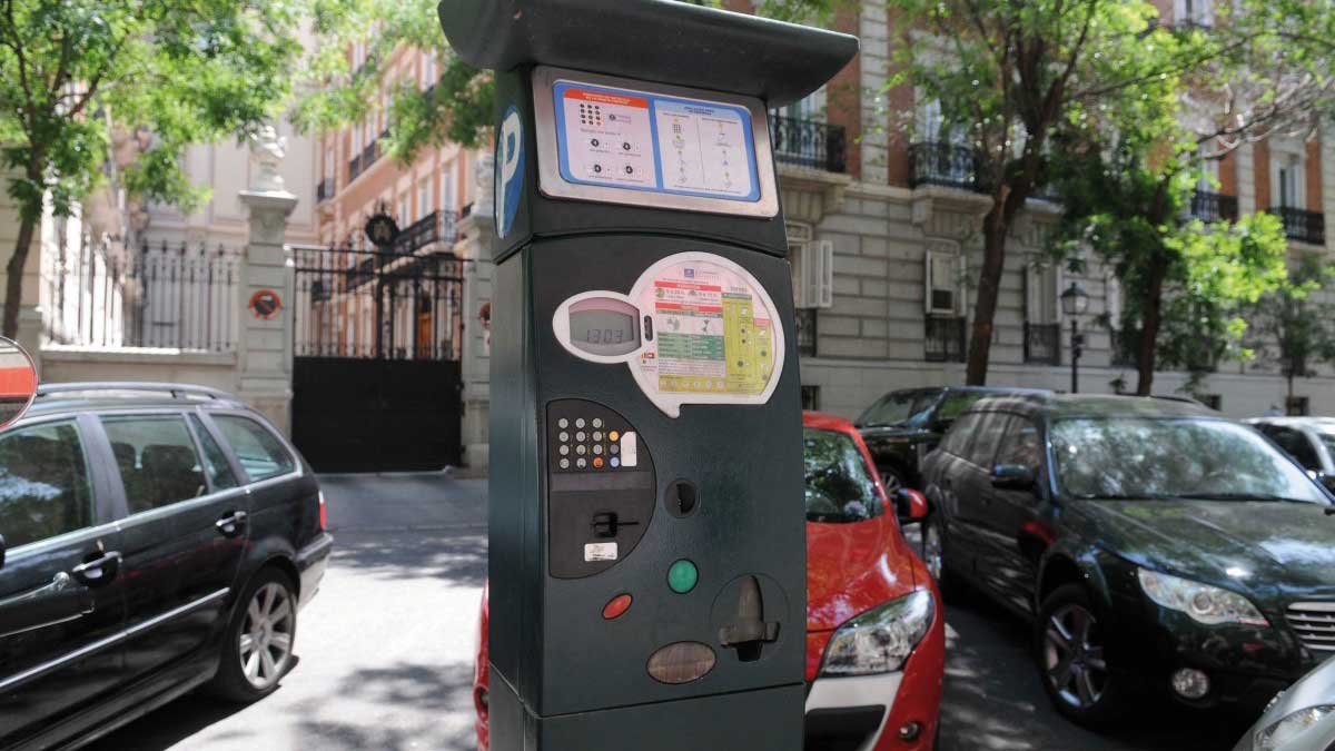 Parquímetro en Madrid, una de las principales fuentes de recaudación por multas de aparcamiento.