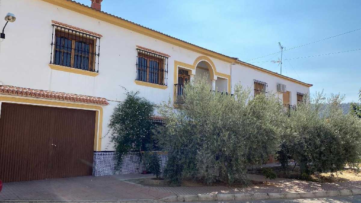 Viviendas de banco en la Costa del Sol, Málaga.