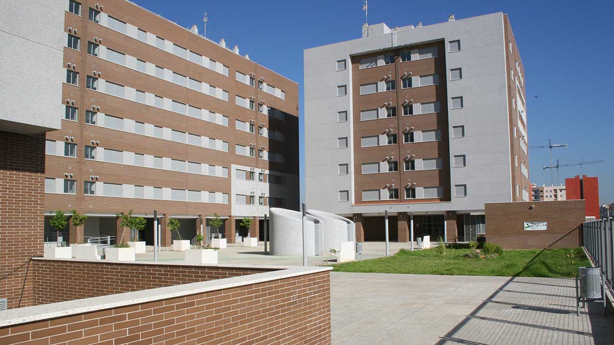 Vídeo para pedir una vivienda de alquiler asequible en Sevilla.