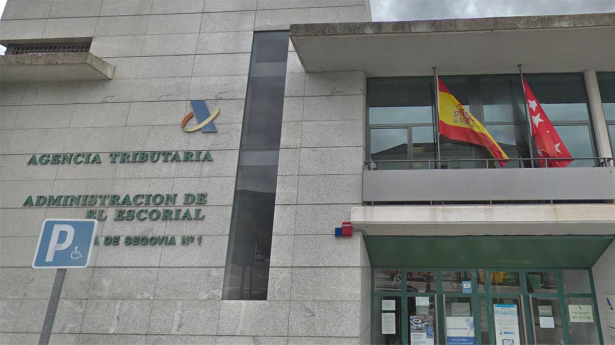 Administración de la Agencia Tributaria en El Escorial, Madrid.