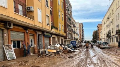 Calle de un pueblo valenciano arrasado por la DANA.