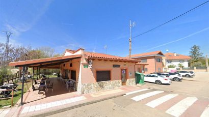 Bar en alquiler en Santovenia de la Valdoncina, León.