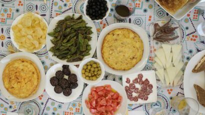 Platos típicos de la gastronomía española para comer en el Jueves Lardero.